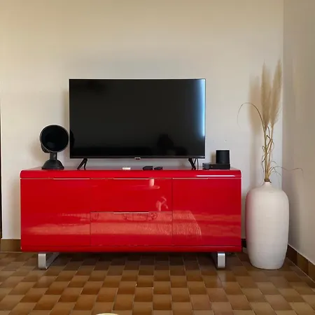 Apartment Avec Vue Sur Chateau Et Piscine Privee *